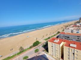 Apartamento en Primera Línea con Vistas al Mar - SOLO FAMILIAS、ガンディアのホテル