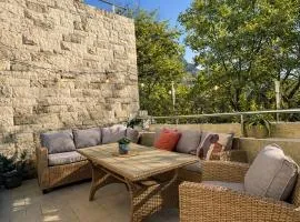 Quite & Spacious 1-Bedroom Apartment with Large Terrace - Kotor