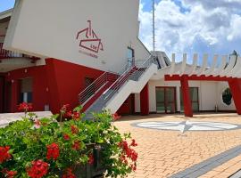 Baza Nurkowa Machów, מלון בטרנובז'ג