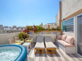 Luxury Bright Penthouses with Jakkuzzi,Valletta and Marina Views - VIP Feel