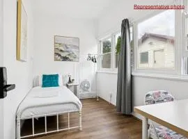 Peaceful Single Room Near Parks & Transit - Shared Bathroom and Kitchen