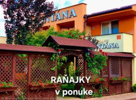 Penzión FONTÁNA: Podhájska şehrinde bir otel