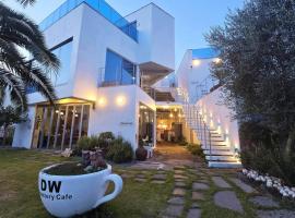 Seogwipo Dawa Pool Villa Pension, hotel a Seogwipo