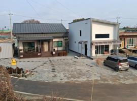 Buyeo Eoksae Jeongwon Pension、Buyeoのホテル