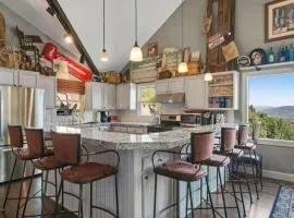 Ridge Home Multi-level with PC Views Ski Trail