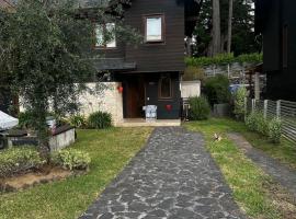 푸콘에 위치한 호텔 Hermosa Casa Familiar en Parque Pinares Pucón