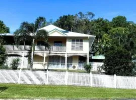 Kalani - The Heavens View House