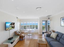 Pacific Court 'absolute Beachfront=', Hotel in Avoca Beach
