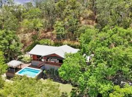 Kookaburra - A Home in the Trees