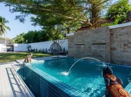 Private Luxury Villa 4BR Pool Near Beach