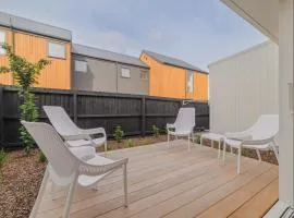 Modern Two Storey Stay with Private Patio