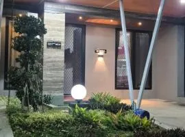 Villa Fahmily Jatim Park 3 di Kota Batu