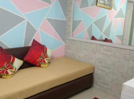 Balai Staycation, hotel em Imus