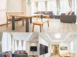 K-Large balcony, Luxury 2Bedroom Condo, 101sqm,Max14 PPL,7mins walk to station, Elevator,QuiteArea