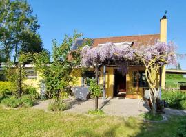 Authentic Country House By Nakskov Fjord, hotel di Harpelunde