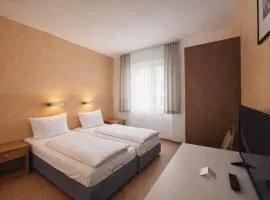 City Hotel Bauer mit Aufzug with elevator