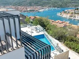 Villa Lana by Villas Guide