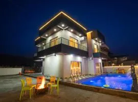 Luxury 4BHK Matoshree Private Pool Villa Lonavala