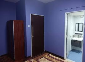 Laksanau stays, hótel í Labu