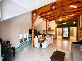 Apartament 12-osobowy z gorącą balią, klimatyzowany