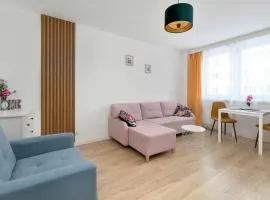 Stylish Studio with an Ideal Location Close to the Beach by Noclegi Renters