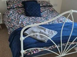 Comfortable 2-bedroom apartments in Axminster