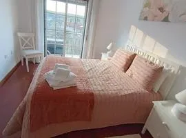 Lousã's Brown & White