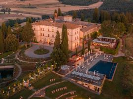 Castello di Casole, A Belmond Hotel, Tuscany, hotel em Casole dʼElsa