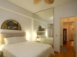 Kassandra lovely floor appartment in Patriarchou Ioakim the heart of Kolonaki