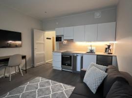 Newly renovated studio apartment in centrum of Lahti: Lahti şehrinde bir otel
