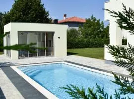 Villa Majra