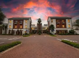 Tayfin Royale Hotel & Conference Centre