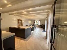 Luxe recreatiewoning in bosrijke omgeving 6 personen met verdieping