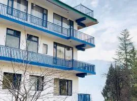 Curious Cat Cottage 5BR Mountain View in Naggar