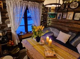 Smia cabin , A Unique Rustic Hideaway, hotel en Lii