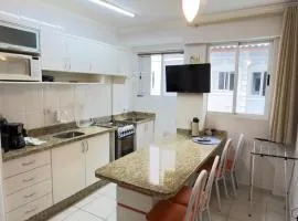 Apto proximo ao mar rua 224 Meia Praia