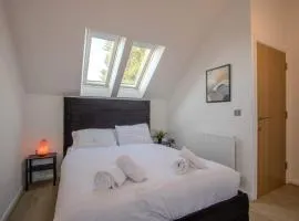 Modern 2-Bed Home in Swinton by MCPI Hosting, Perfect for Families & Contractors