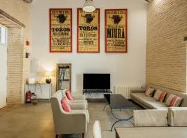 Cozy Center Apartment