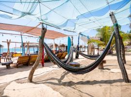 Drift Bay, &xi;&epsilon;&nu;&omicron;&delta;&omicron;&chi;&epsilon;ί&omicron; &mu;&epsilon; &upsilon;&delta;&rho;&omicron;&mu;&alpha;&sigma;ά&zeta; &sigma;&epsilon; Arugam Bay