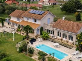 Domaine de la Provençale, Hotel in Saint-Didier-de-la-Tour