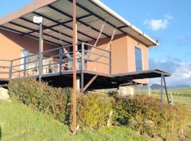 Ecolodge - Green Vibes with spectacular views, Hotel in La Calera