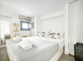 Mykonos Yialos Town Home Loft - by Hospirit
