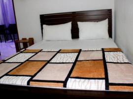 Holiday Home Welipillawa Ragama, hotel i Ragama