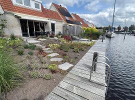 Park De Marol Grutto 8, готель у місті Леммер