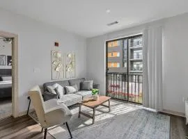 Comfy 2BR in Mid-Rise Perfect for Groups