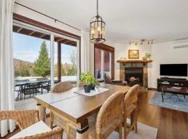 Cozy Golfside Oasis Fireplace and Terrace