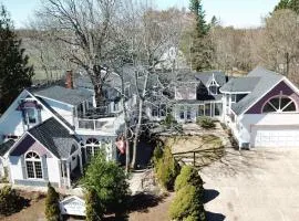 Port Williams Room - KingBed, Patio, DT