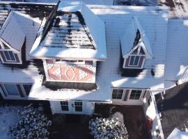 Iconic Gingerbread House，沃爾夫維的飯店