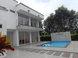 Casa Campo La Victoria โรงแรมในริเวรา