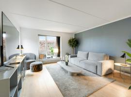 Cozy & homely house near the airport & center, хотел в Драгор